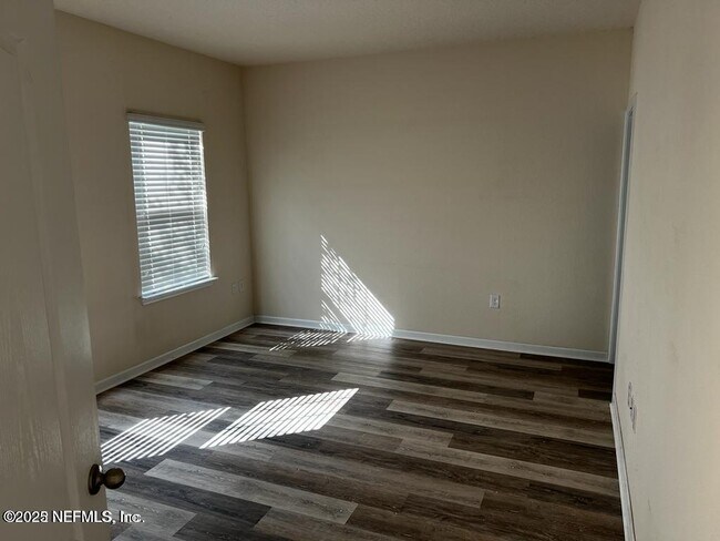 Building Photo - 4959 Key Lime Dr