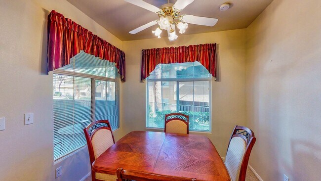 Building Photo - Experience Las Vegas in style and comfort ...