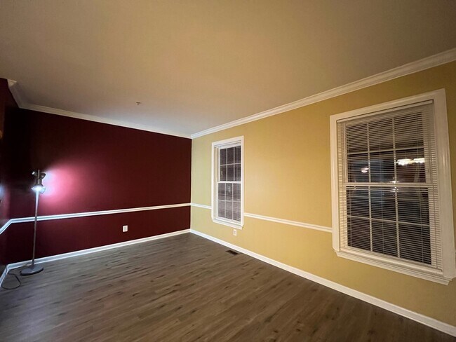 Building Photo - 3 Diamond Hill Ct