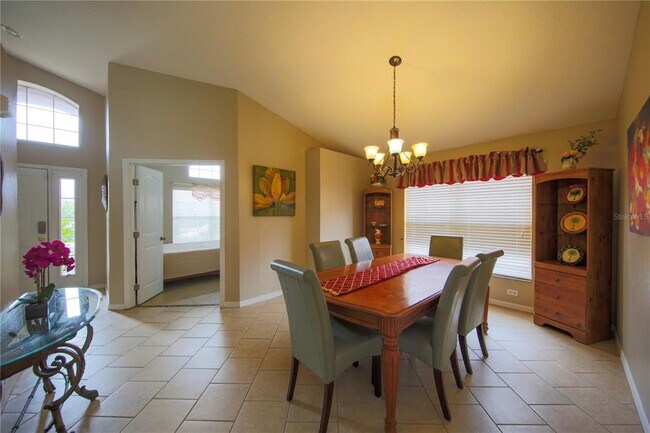 Building Photo - 1224 Solana Cir