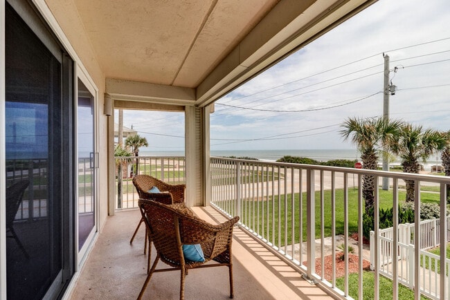 Building Photo - 2294 Ocean Shore Blvd