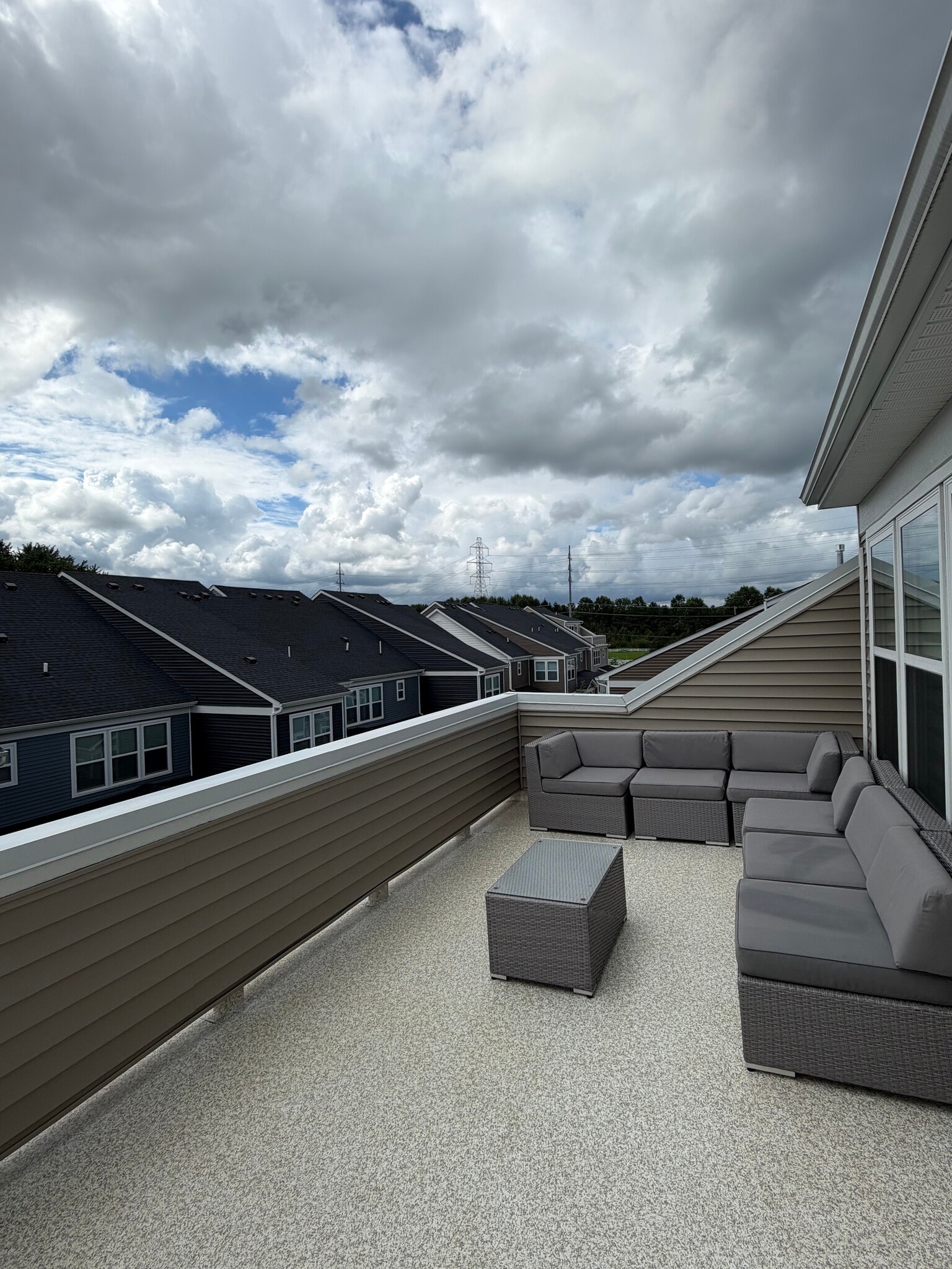 Building Photo - 3357 Abberley Dr