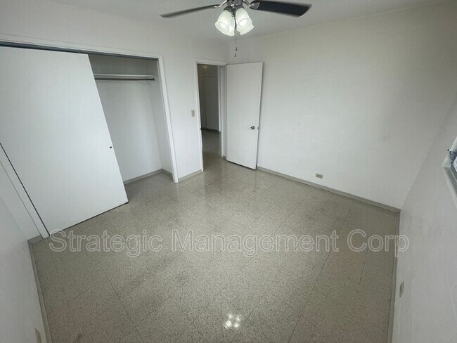 Building Photo - 1735 Young St