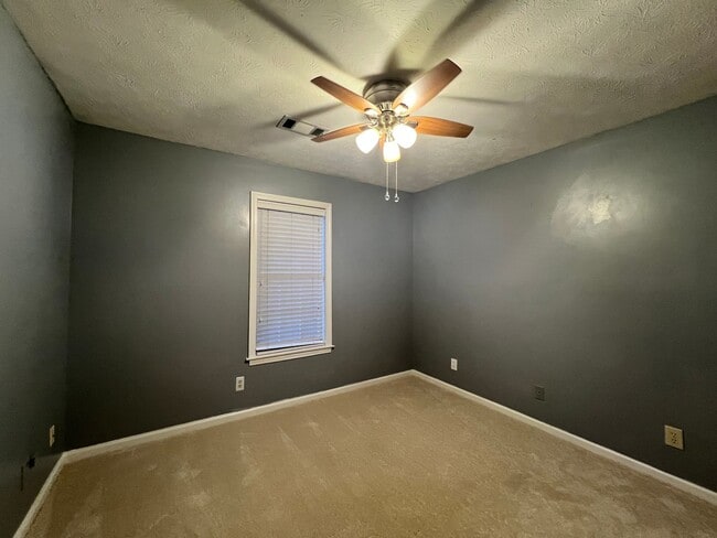Building Photo - Home for Rent in Montgomery