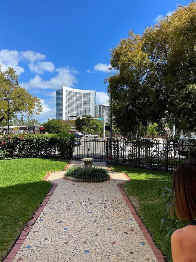 Building Photo - 3224 Biscayne Blvd