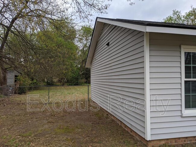 Building Photo - 6443 Rutherglen Dr