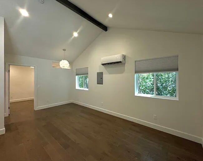 Building Photo - 6342 Murietta Ave