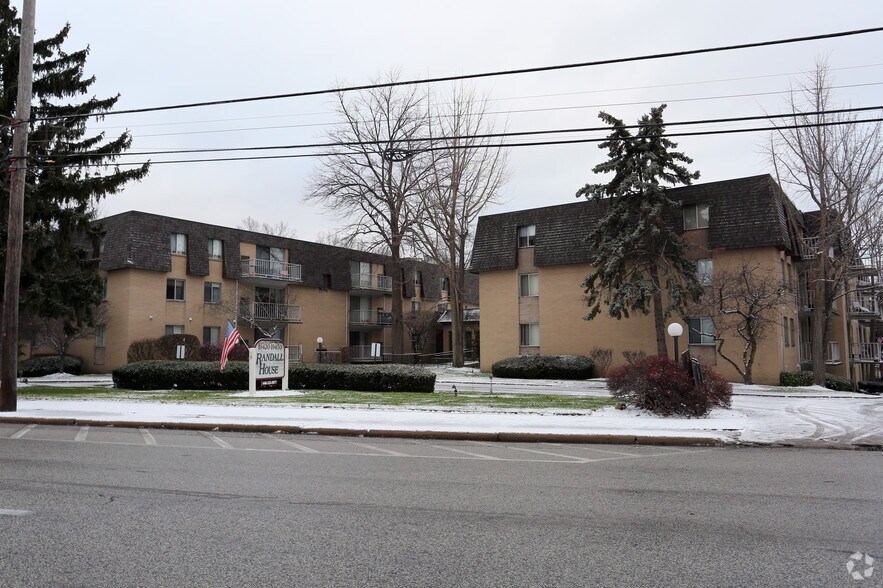 Randall House Apartments 19420 Lorain Rd Fairview Park OH 44126