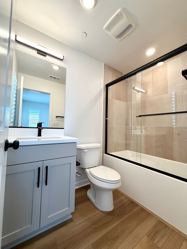 Building Photo - Brand-New Luxury Townhome for Lease in Claremont