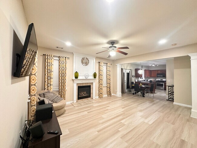 Building Photo - 175 Mill Creek Dr