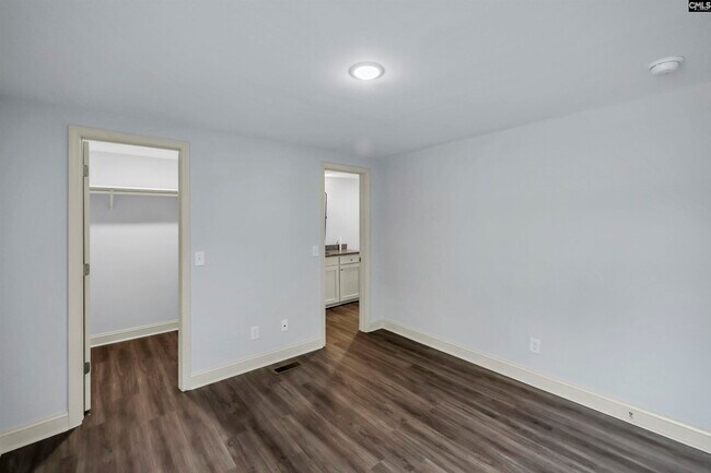 Building Photo - 152 Robin Rd