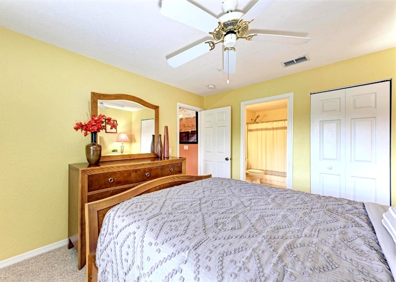 Building Photo - 8926 Manor Loop