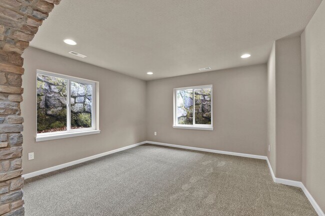 Building Photo - 705 Witchhazel Ct