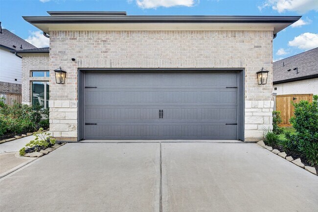 Building Photo - 2803 Sweet Honey Ln