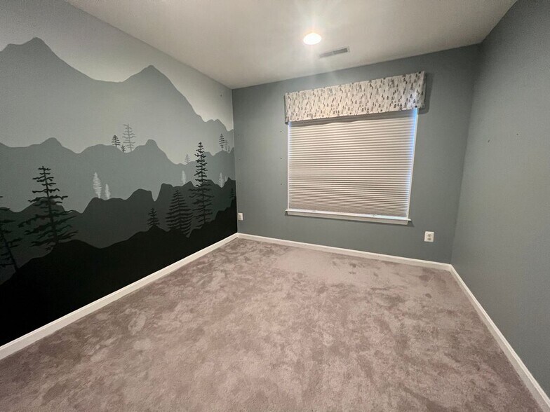 Building Photo - 206 Connery Terrace SW