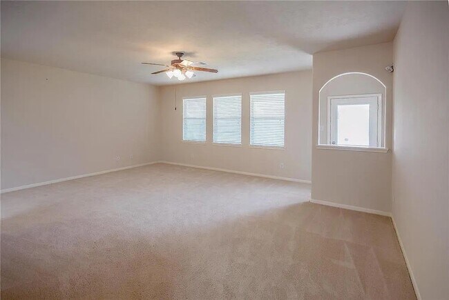 Building Photo - 8911 Willow Wind Ln