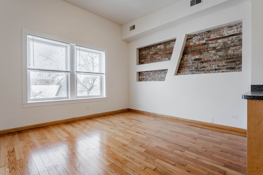 Building Photo - 1822 N Campbell Ave