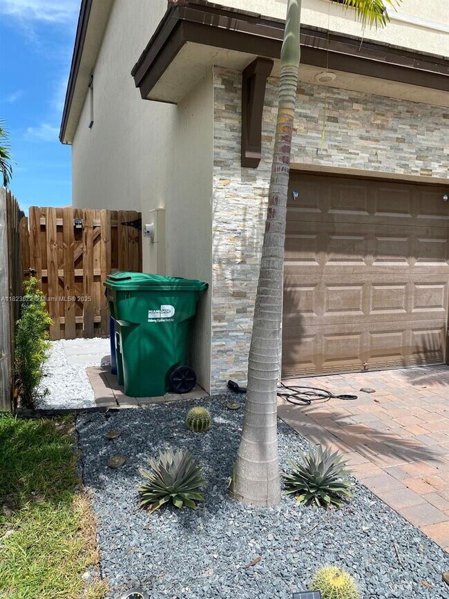 Building Photo - 25417 SW 108th Ct