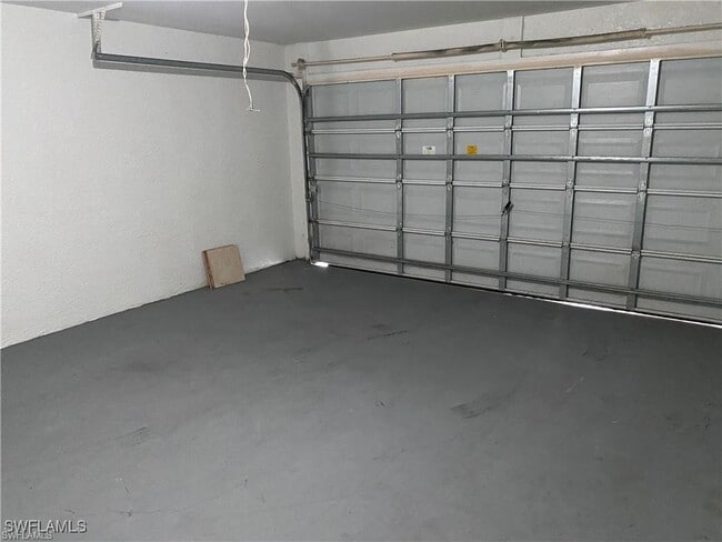 Building Photo - 4542 24th St SW