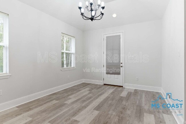 Building Photo - 15334 Oak Creek Cove
