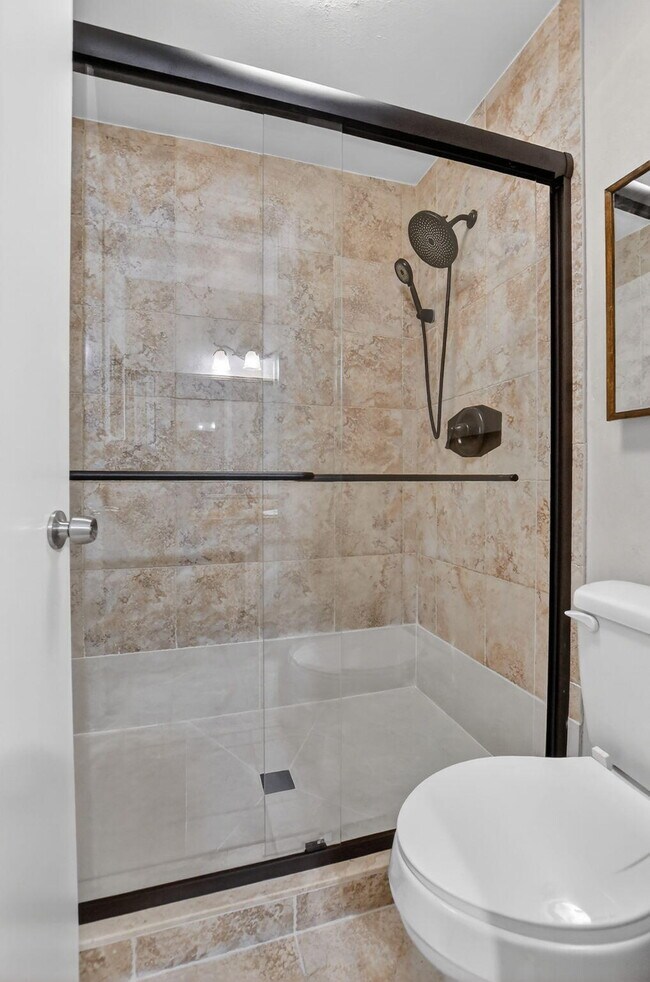 Building Photo - 243 NW 45th Ave