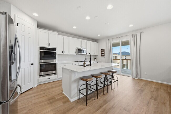 Building Photo - 5765 Mammoth Ln