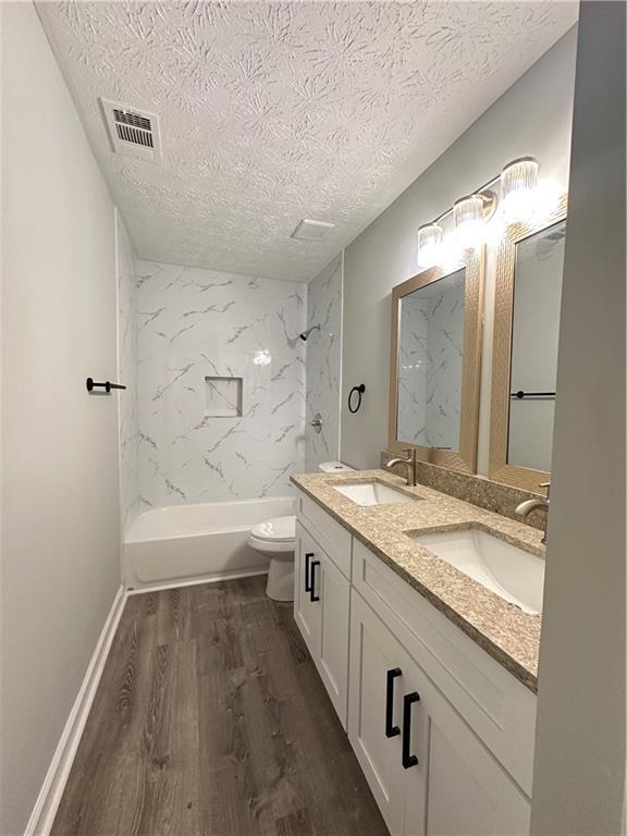 Building Photo - 3243 River Oak Pl