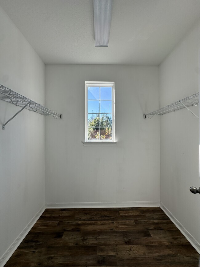 Building Photo - 6836 Trellis Vine Loop