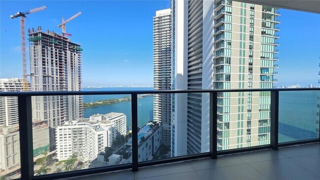 Building Photo - 501 NE 31st St