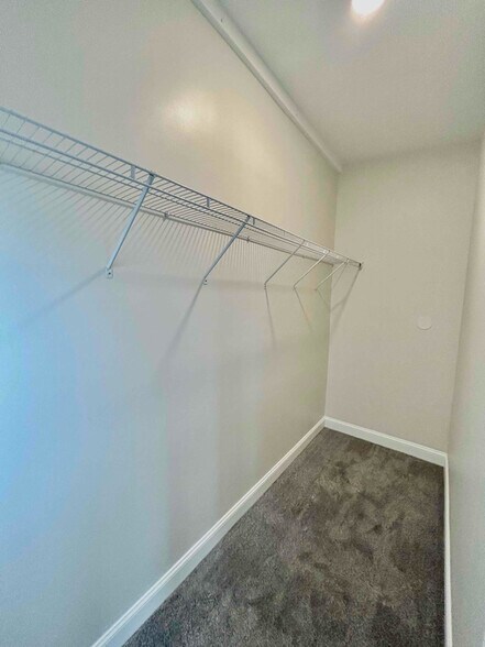 Building Photo - 62 East Ave