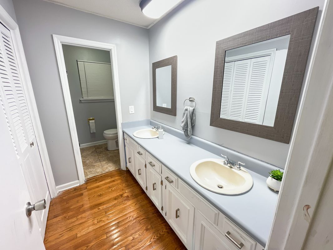 Building Photo - 6413 Edgmon Dr