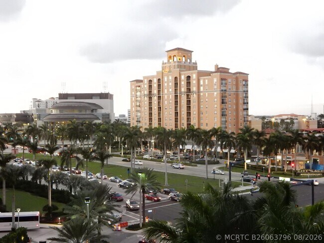 Building Photo - 550 Okeechobee Blvd