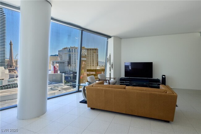 Building Photo - 3726 S Las Vegas Blvd