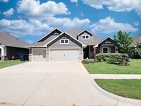 Building Photo - 648 Red River Dr