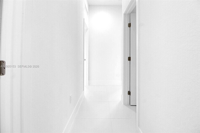 Building Photo - 20833 SW 96th Ct