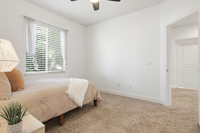 Building Photo - 1317 Gull Ct