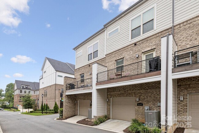 Building Photo - 12106 Brooklyn Ave