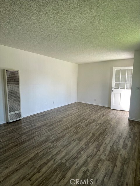 Building Photo - 616 15th St