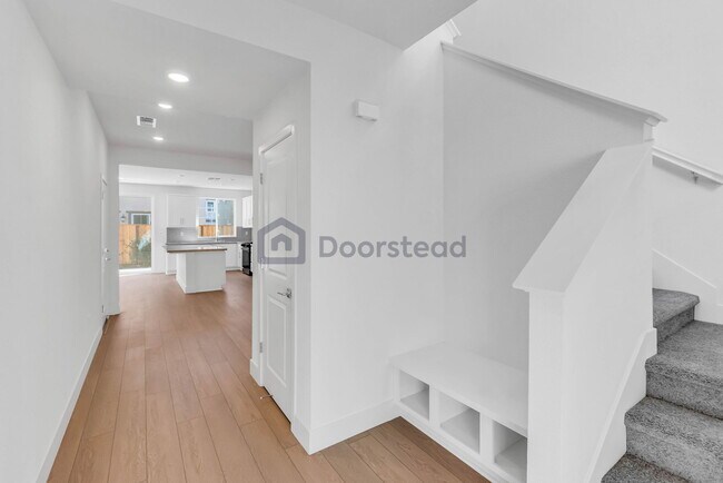 Building Photo - 7268 Wishwood Pl