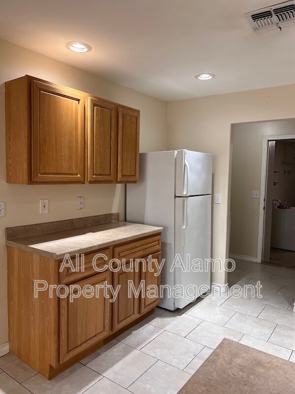 Building Photo - 8133 Morning Grove