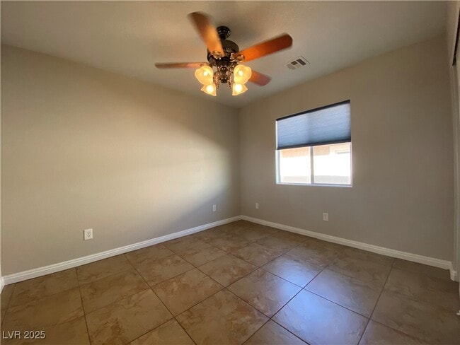 Building Photo - 5251 Sand Dollar Ave