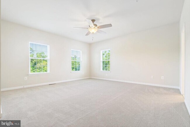 Building Photo - 320 Chessington Dr