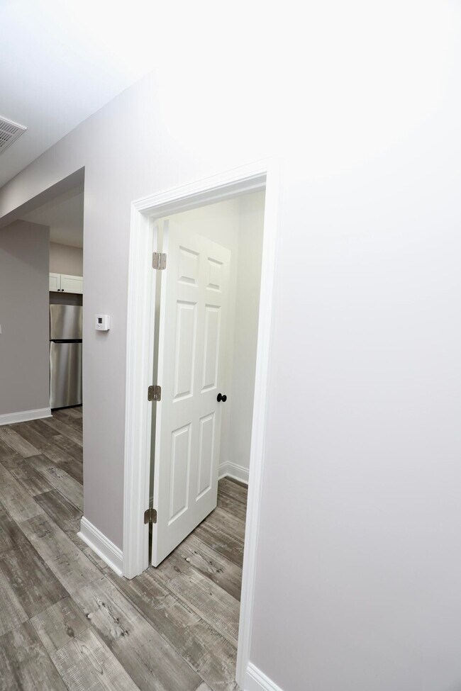 Building Photo - 11 Kendrick St