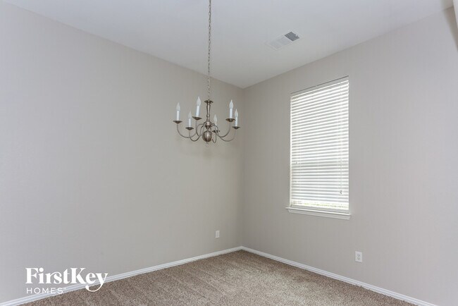 Building Photo - 2012 Fort Stockton Dr
