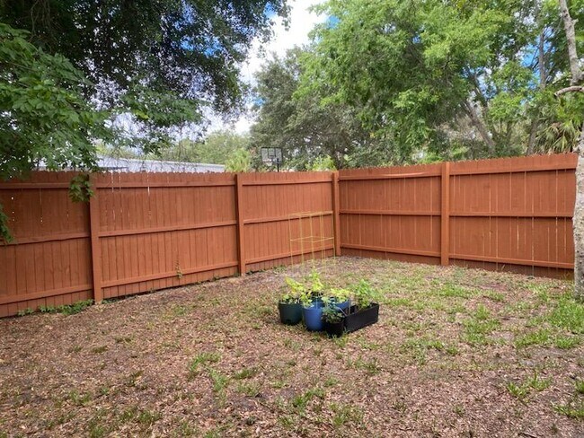 Building Photo - 55 Brittany Ln