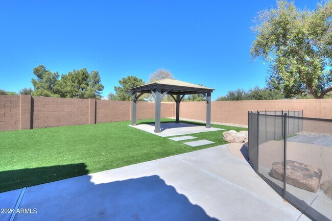 Building Photo - 39147 N Luke Ln