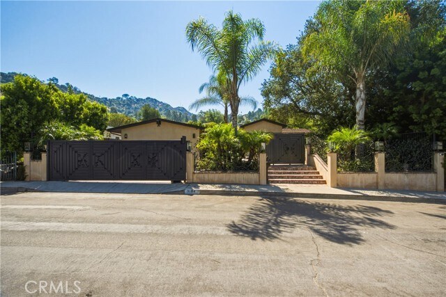 Building Photo - 3184 Dona Sarita Pl