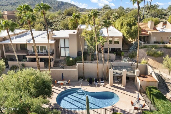 Building Photo - 37300 N Tom Darlington Dr