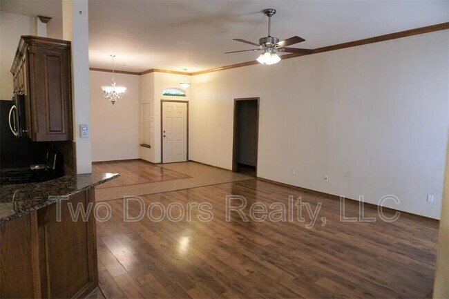 Building Photo - 9601 Crooked Creek Ln