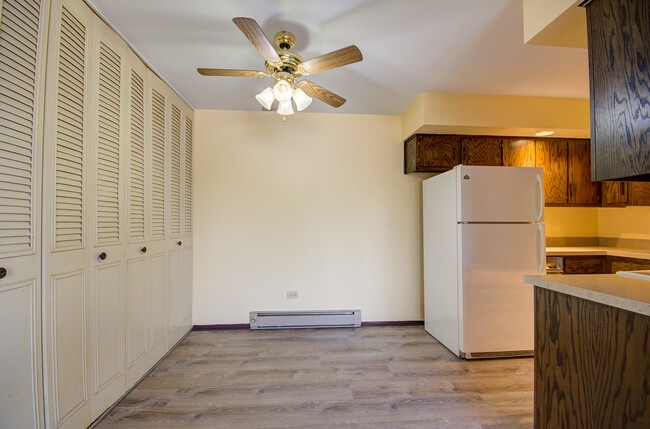 Building Photo - 1608 Richmond St